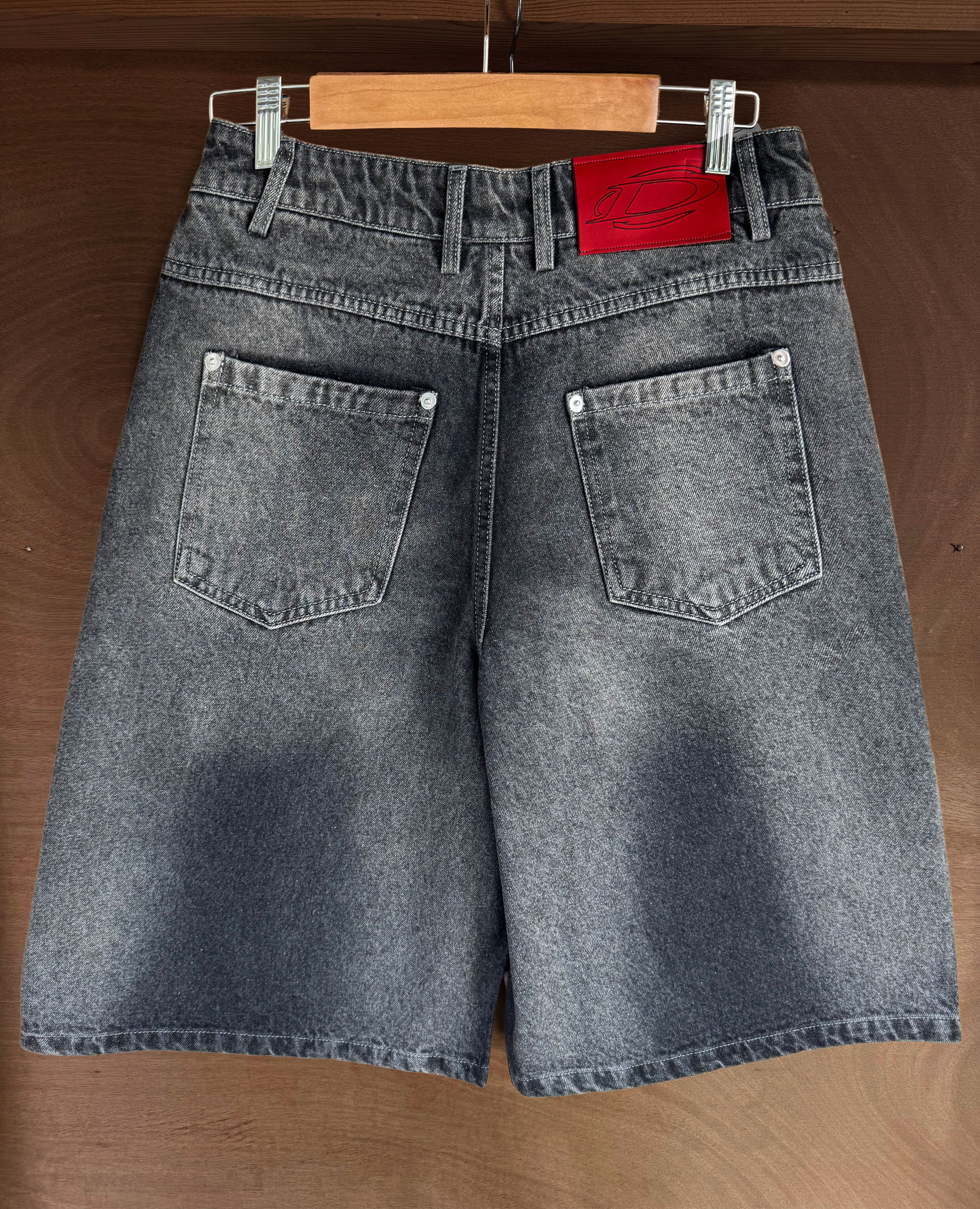 V-FLIGHT WASHED JORT
