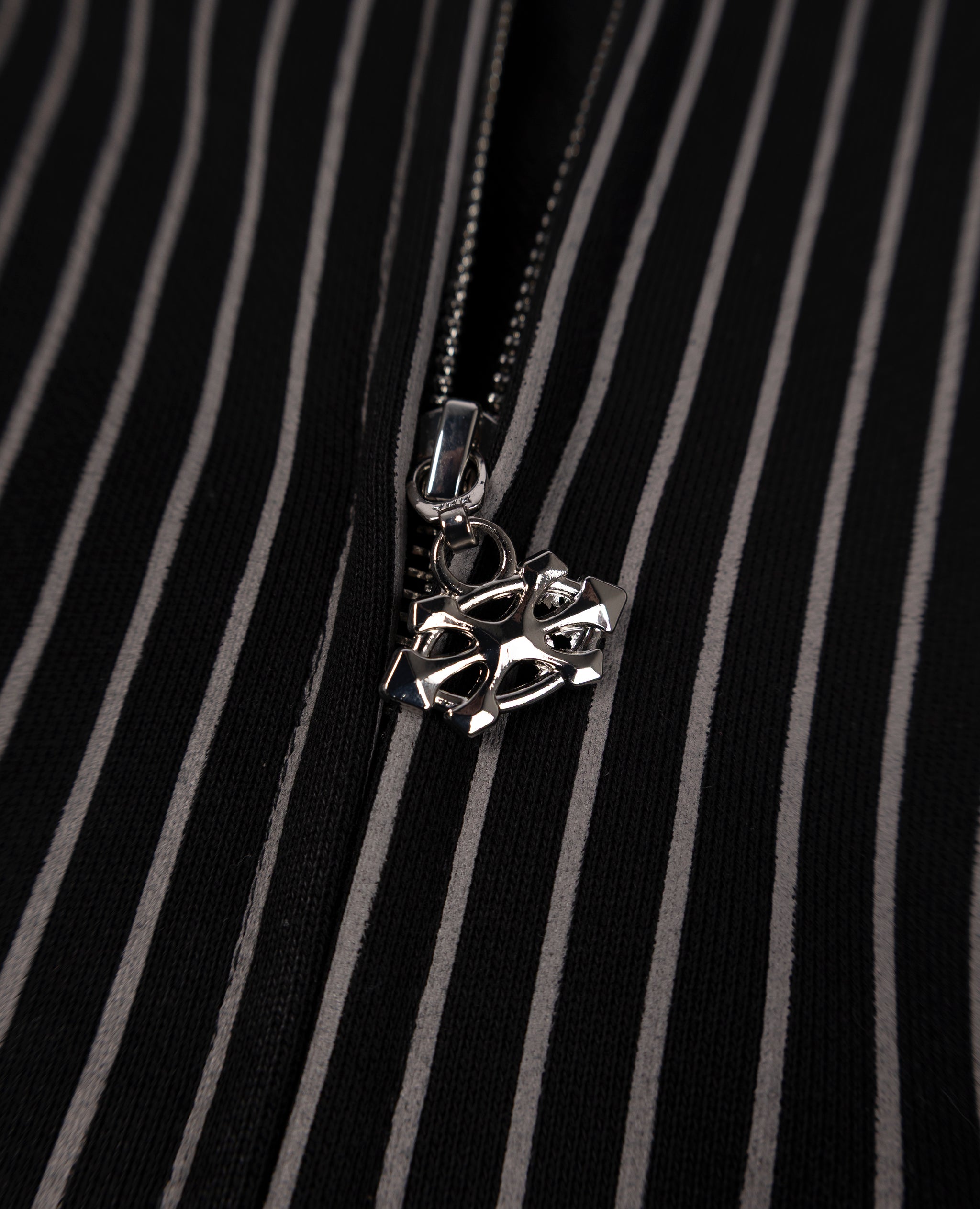 BLACK BRUTAL ZIP