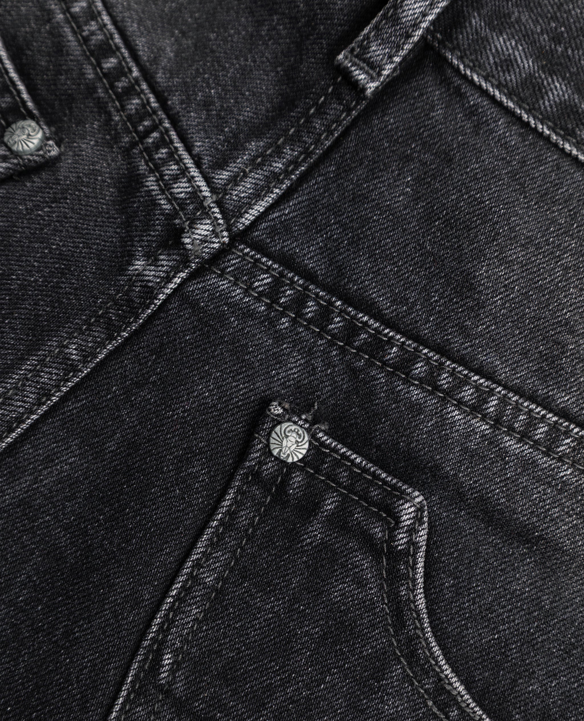 ULTRA-LOOSE FIT EVERYDAY DENIM