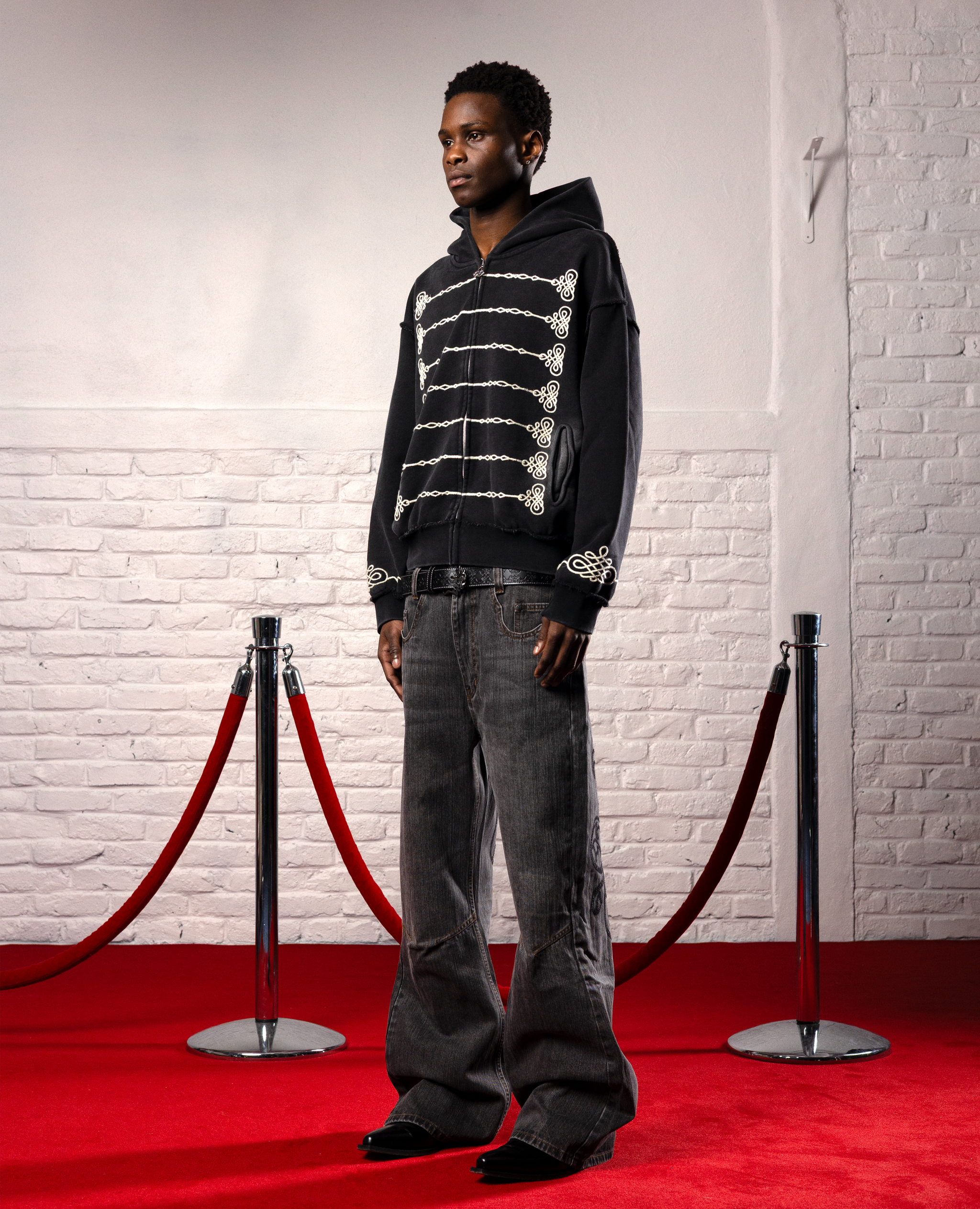 BLACK EMPIRE ZIP