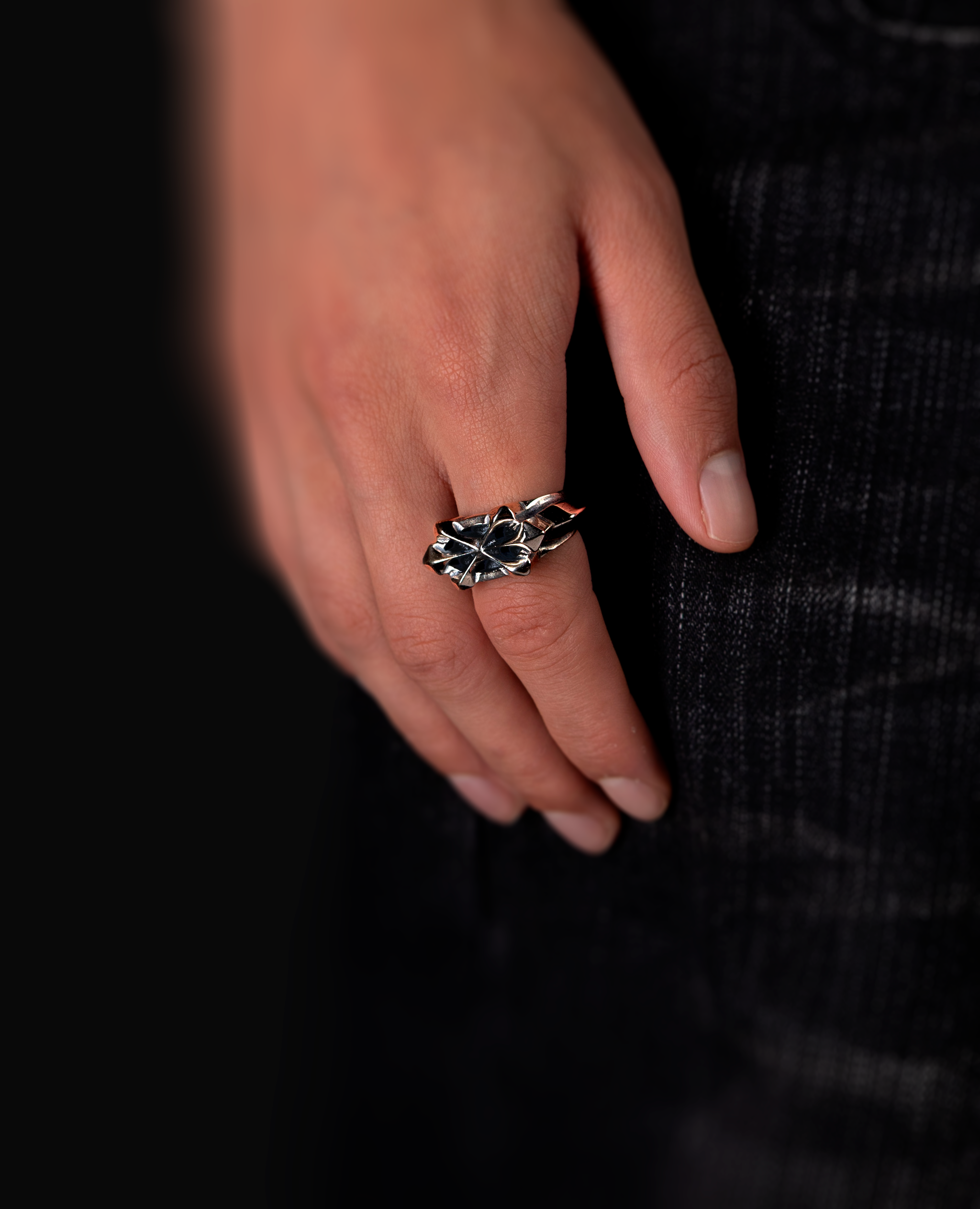 BRUTAL RING