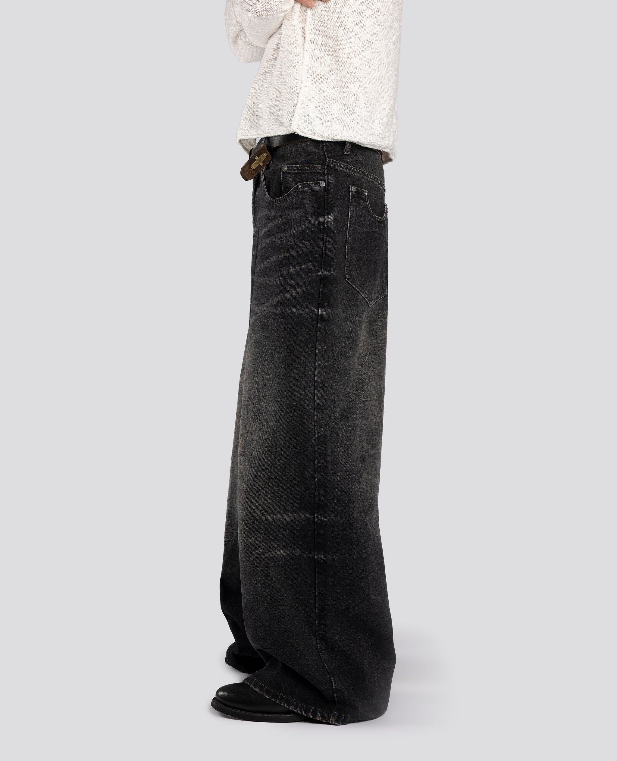 ULTRA-LOOSE FIT EVERYDAY DENIM